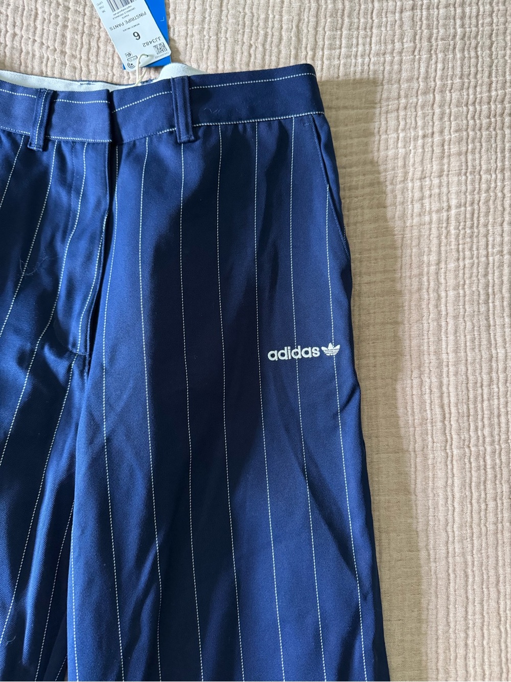 Adidas Navy Pinstripe Twill Loose Pants, Size 6 Women’s Streetwear - Picture 7 of 8